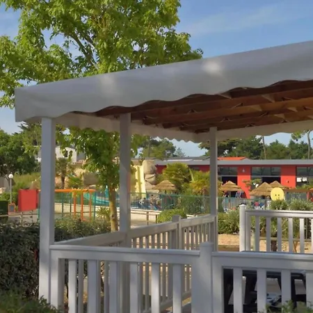 Mobil 4 Pers à - Api-1-52-1465 Camping