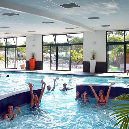 Mobil 4 Pers à - Api-1-52-1465 * Saint-Jean-de-Monts