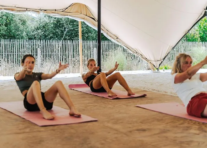 Camping Mobil 4 Pers à - Api-1-52-1465